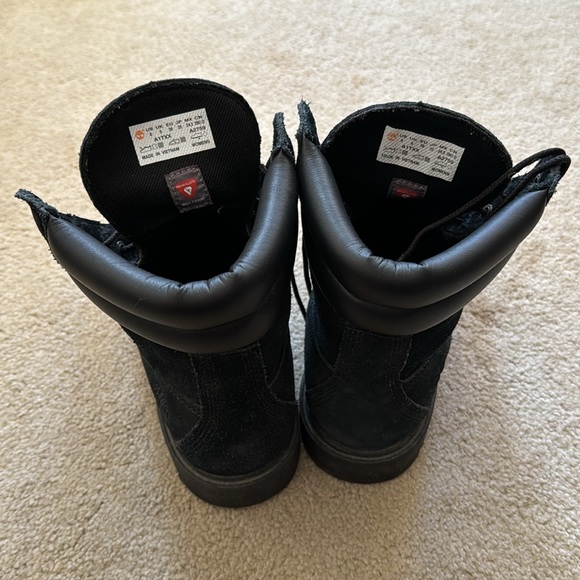 BLACK TIMBERLANDS - Picture 2 of 2